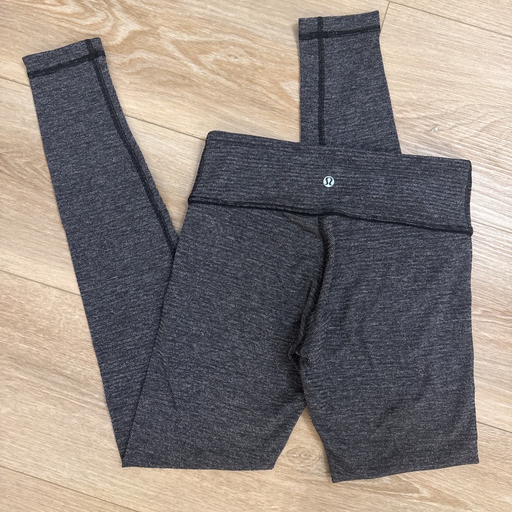 Lululemon Reversible Thermal Full Length Leggings Pants Gray Black Women Size 6